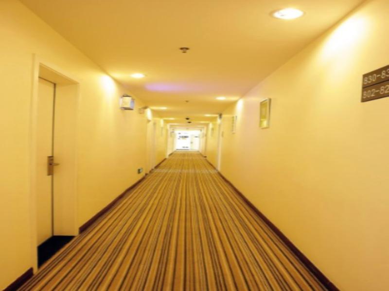 7Days Inn Xianning Hot Spring Pedestrian Street Shopping Park ภายนอก รูปภาพ